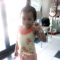 Samantha Miguel Photo 5