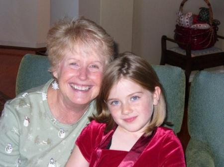 Ellen Moore Photo 3