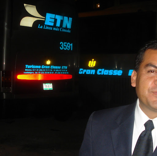 Ismael Lozada Photo 22