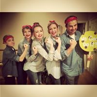 Amy Godfrey Photo 43