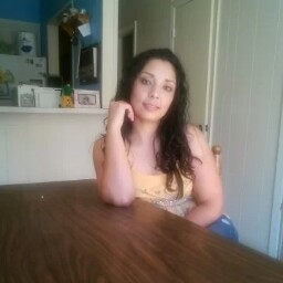 Claudia Ulloa Photo 42