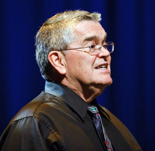 Ted Walker Photo 14