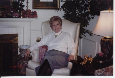 Helen Allen Photo 13