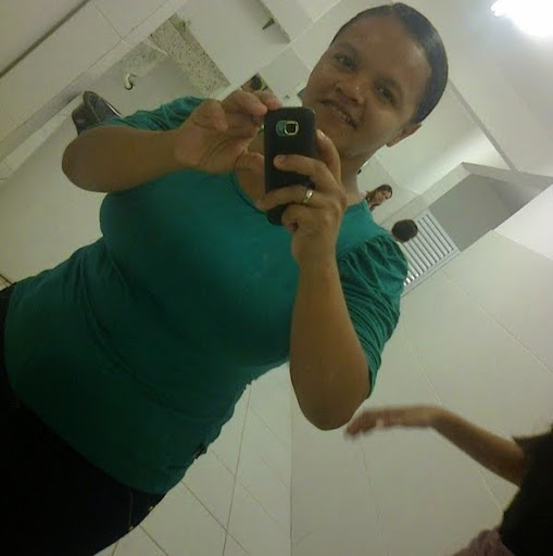 Ana Ruth Photo 25