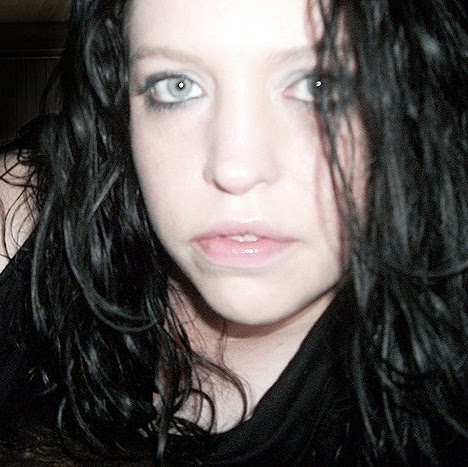 Holly Lane Photo 6