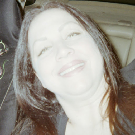 Suzanne Williamson Photo 37