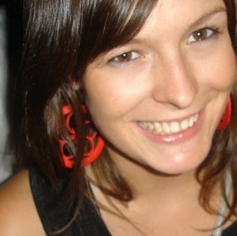 Amanda Forrest Photo 14