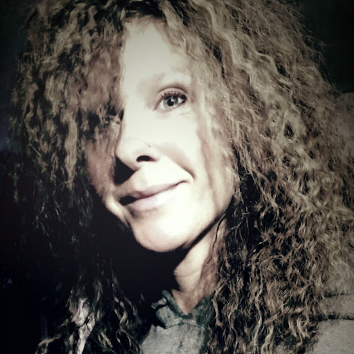Alice Scott Photo 8