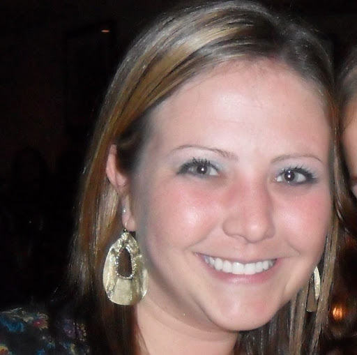 Stephanie Hamilton Photo 17