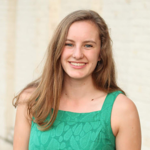 Julia Mcclain Photo 29