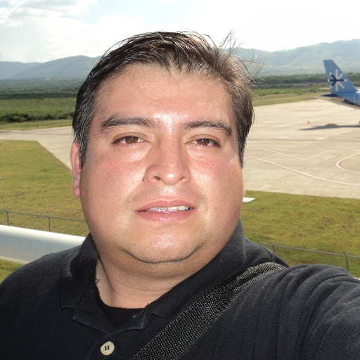 Victor Hernandez Photo 38