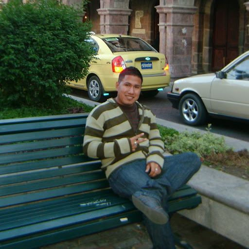 Daniel Salinas Photo 39