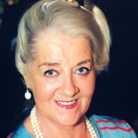 Patricia Dunlop Photo 9