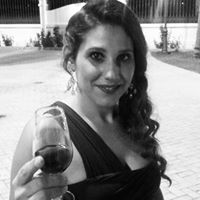 Debora Ramirez Photo 5