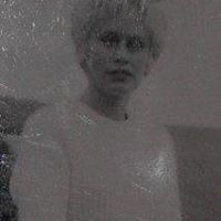 Jane Lavelle Photo 16