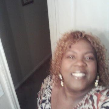 Louise Davis Photo 18