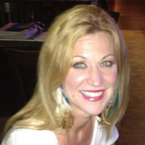 Laura Oakley Photo 36