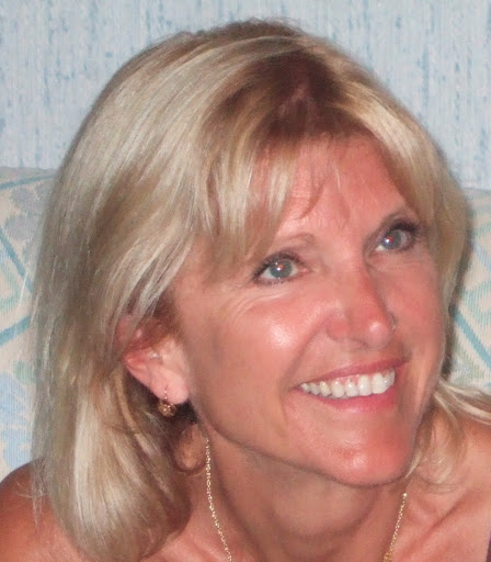 Christine Muller Photo 7