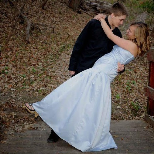 Chris Hendrickson Photo 30