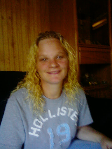 Rhonda Wells Photo 34