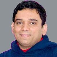 Pawan Singh Photo 39
