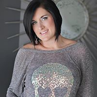 Amber Allen Photo 13