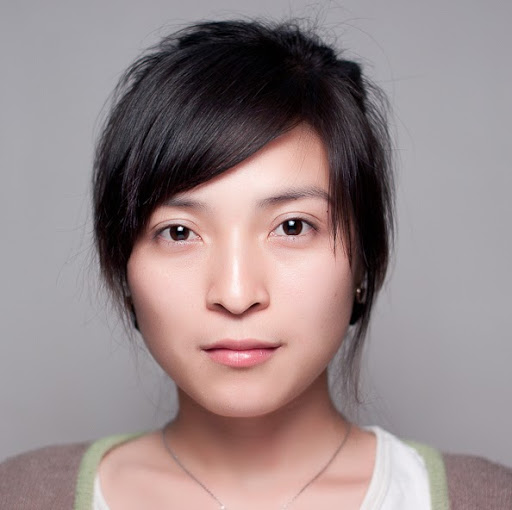 Amy He Photo 15