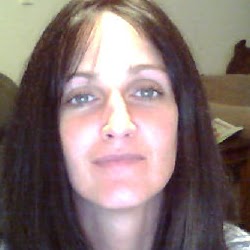 Michelle Pettit Photo 34