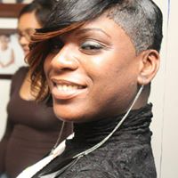 Shani Warren Photo 3