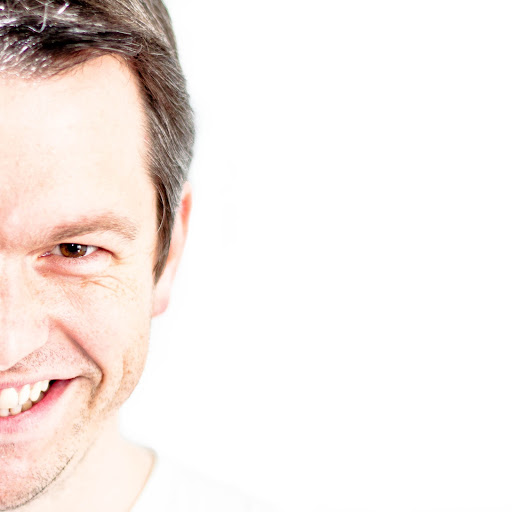 Thomas Schneider Photo 47