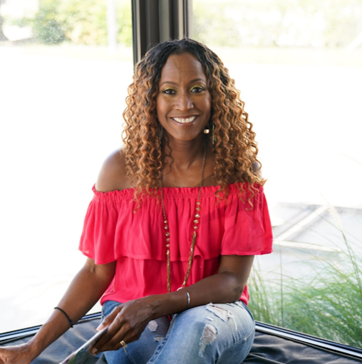 Michelle Fletcher Photo 21