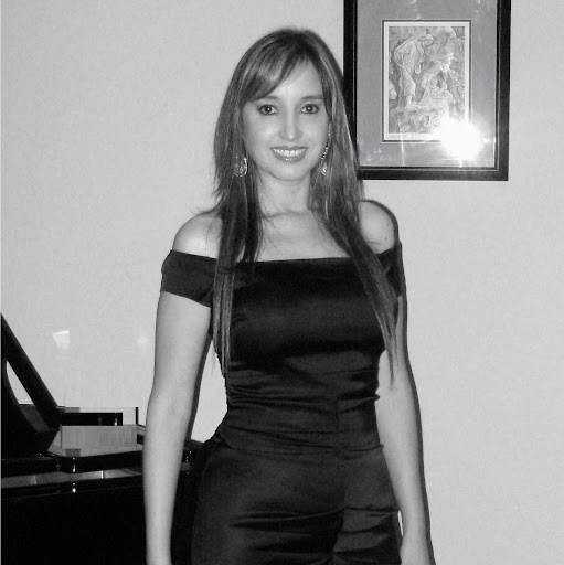 Delia Garza Photo 29