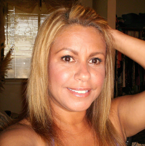 Anna Alvarez Photo 37