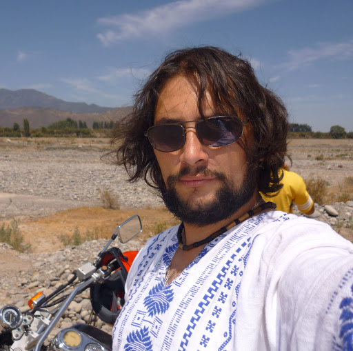 Juan Mena Photo 29