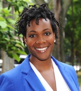 Victoria Singleton Photo 7