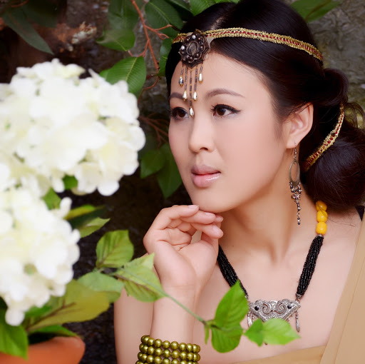 Ling Lu Photo 31
