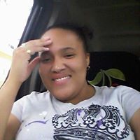 Elizabeth Robinson Photo 27