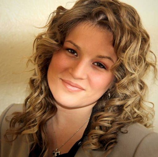 Alicia Tucker Photo 30