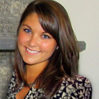 Erica Adams Photo 40