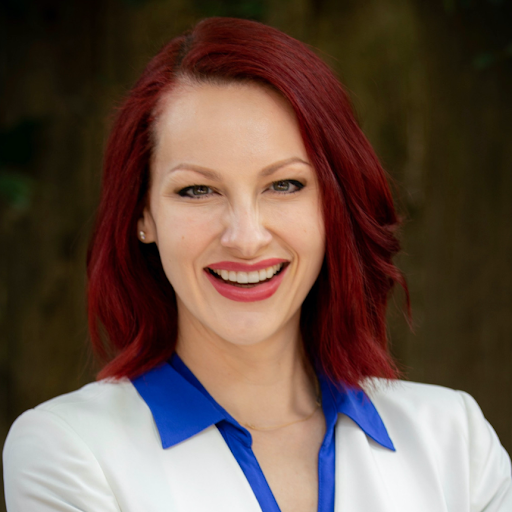 Christina Brady Photo 11