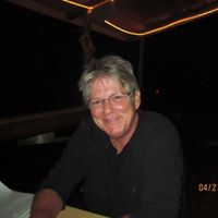 Sandra Bowles Photo 17