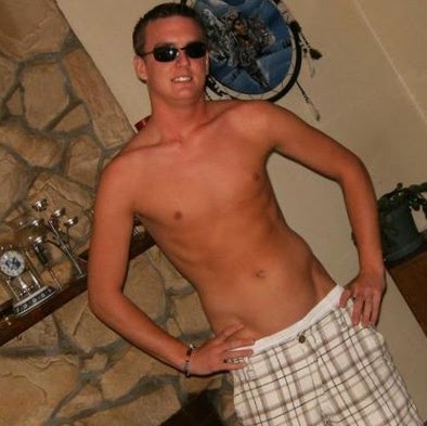 Ryan Lang Photo 10