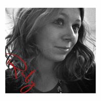 Julia Estes Photo 6