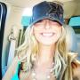 Leah Robbins Photo 24