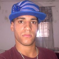 Carlos Reyes Photo 56