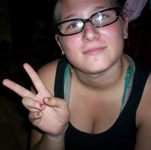 Hannah Strickland Photo 14