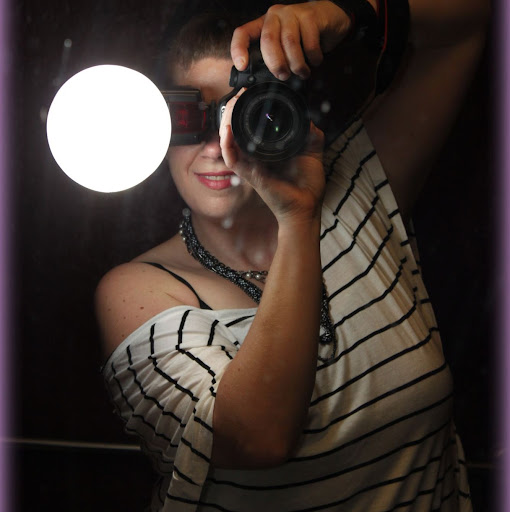 Kelly Lapointe Photo 7