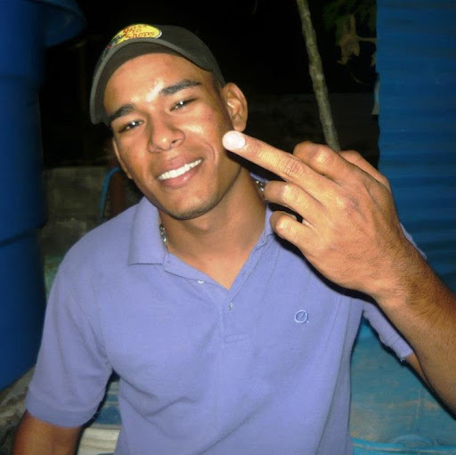 Cesar Nieves Photo 25