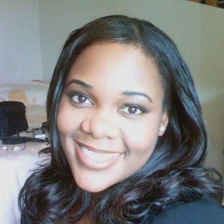 Christina Cater Photo 15