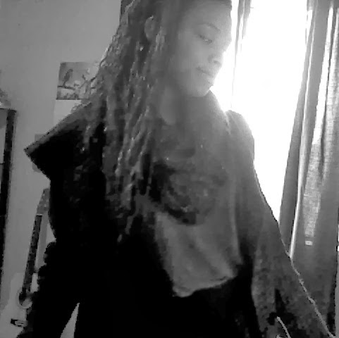 Lauryn Moore Photo 17